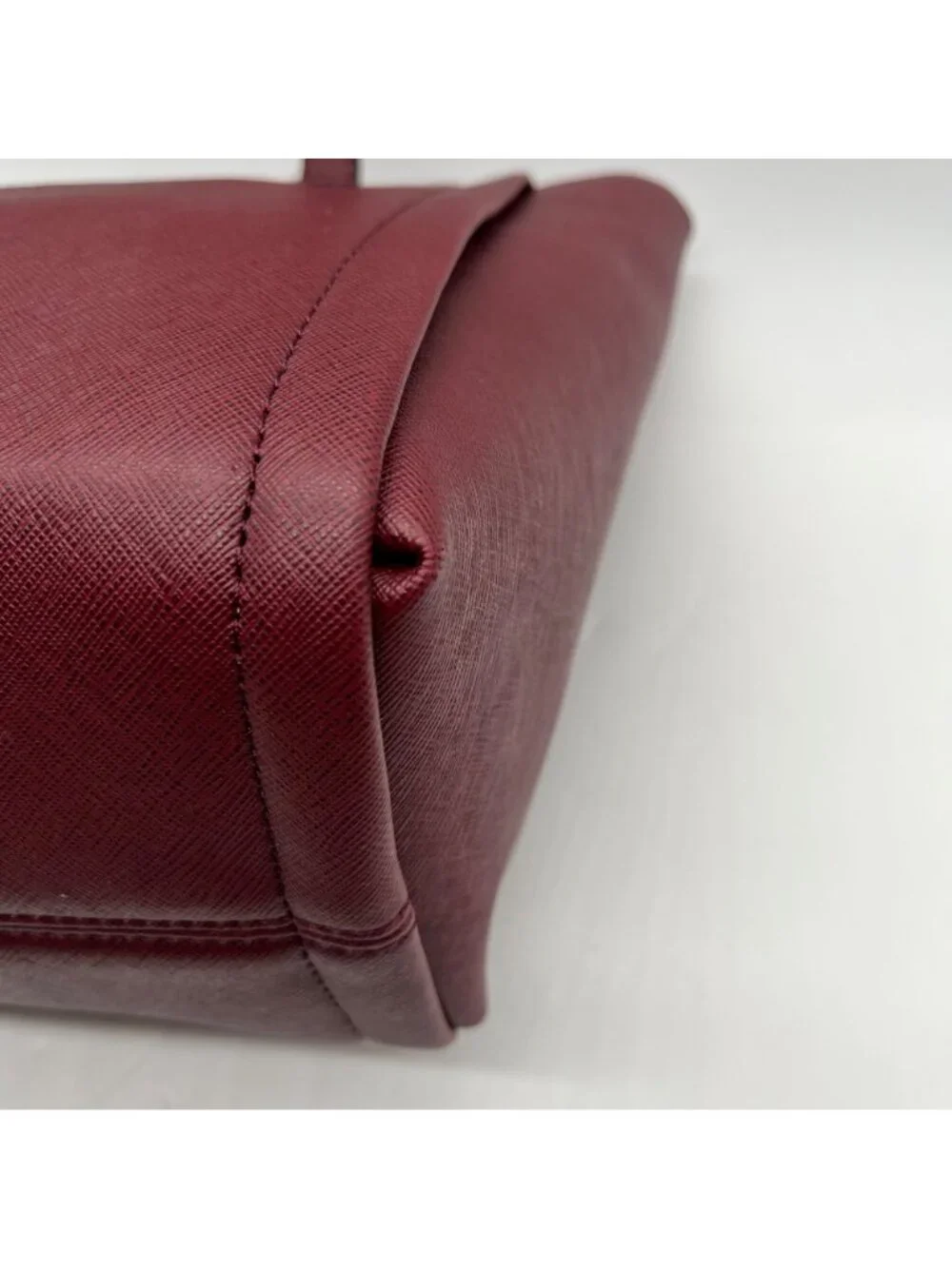 Vera New York Burgundy Saffiano Faux Leather Tote Bag